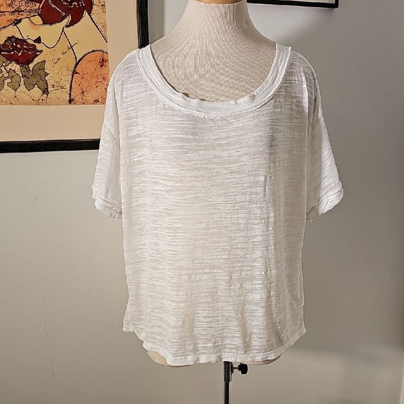 We The Free Over Size Top, Open Back. Size Small White Women's Top - Picture 1 of 5